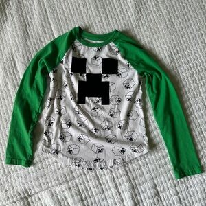 Boys Minecraft shirt, long sleeve.  Size small 6/7.  Green with black and white.